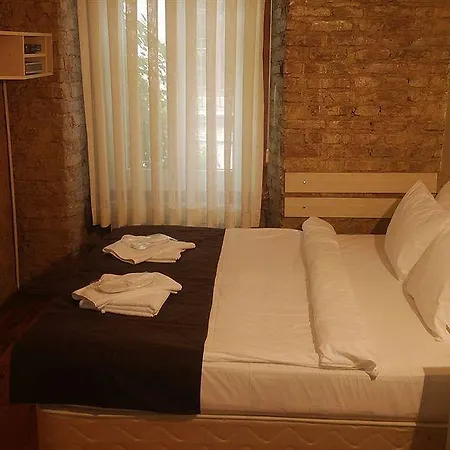 Aparthotel Gen Suites Pera 2*