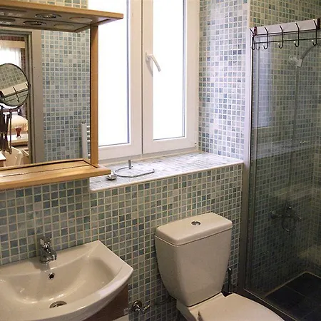 Gen Suites Pera