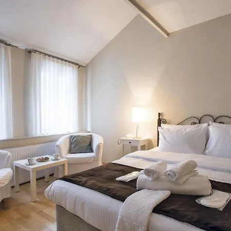 Gen Suites Pera Aparthotel 2*